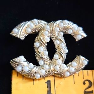 Sold *Beautiful New Brooch